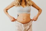 mulher 40+ perdendo barriga